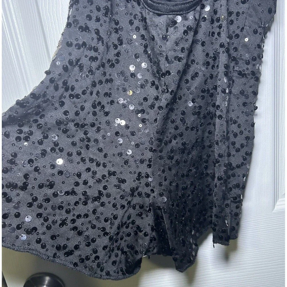 Costume Gallery Youth Girl’s Asymmetrical Sequin Shorts Dance Outfit Size Large